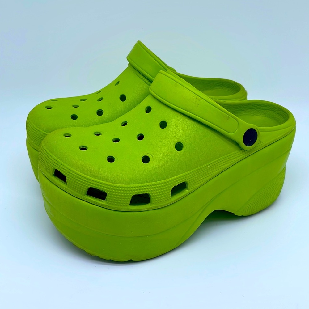 Crocs Women's green Sandals platforms